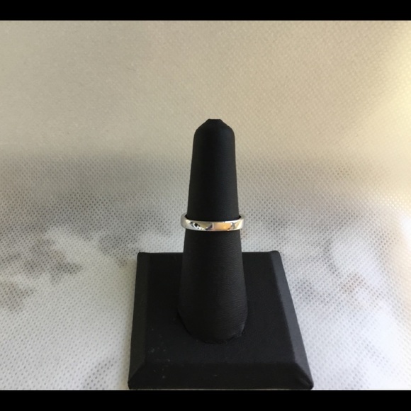 Sterling Silver Swirl Design Ring - Picture 9 of 16